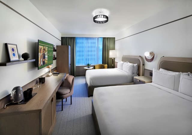 MINGLE ROOM 2 QUEEN BEDS