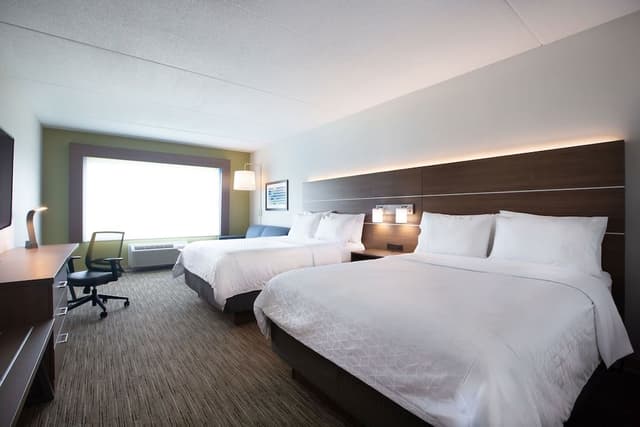 Suite, Multiple Beds