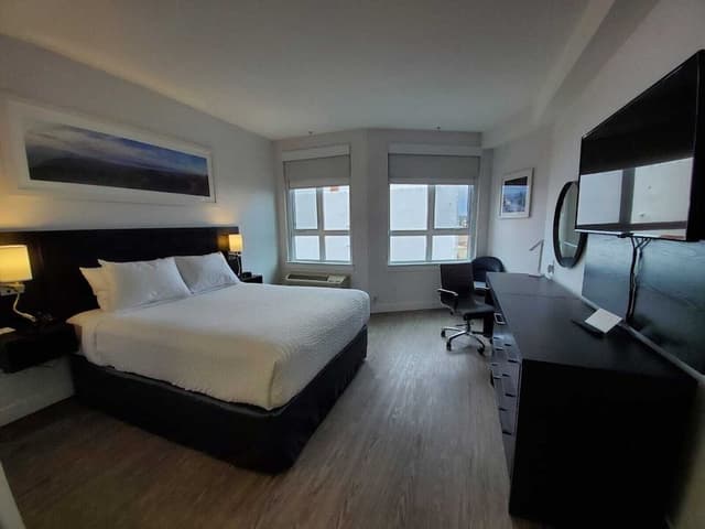 Standard Room, 1 Queen Bed, Non Smoking