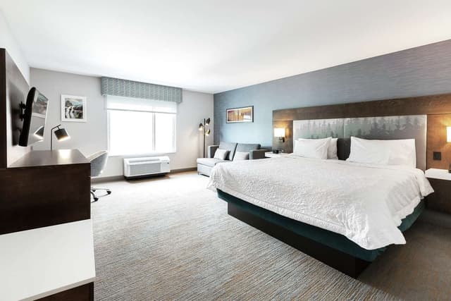 KING ROOM W/ SOFA BED AND FRIDGE NON SMOKING