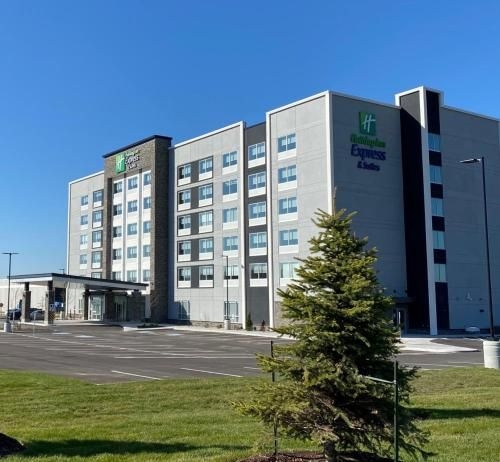 ฮอลิเดย์ อินน์ เอ็กซ์เพรส แอนด์ สวีทส์ ออโรรา บาย ไอเอชจี (Holiday Inn Express & Suites Aurora By IHG)0