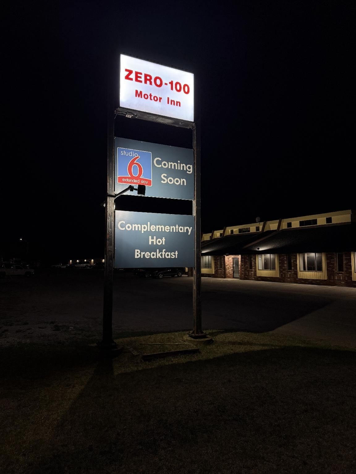 Zero-100 Motor Inn3