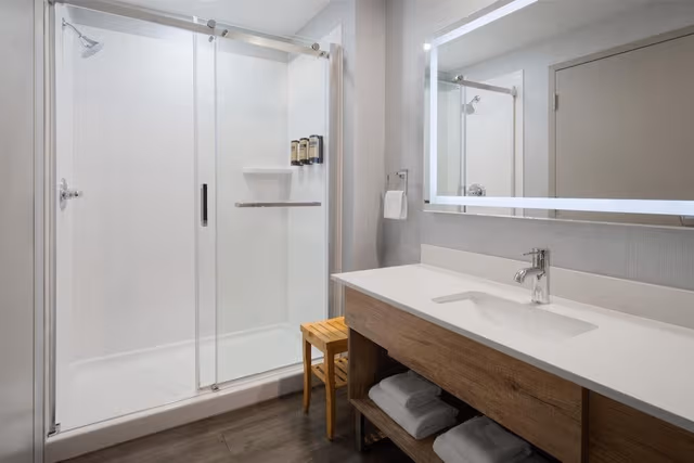 Suite, 1 King Bed, Non Smoking, Jetted Tub (with Sofabed, Full Kitchen)