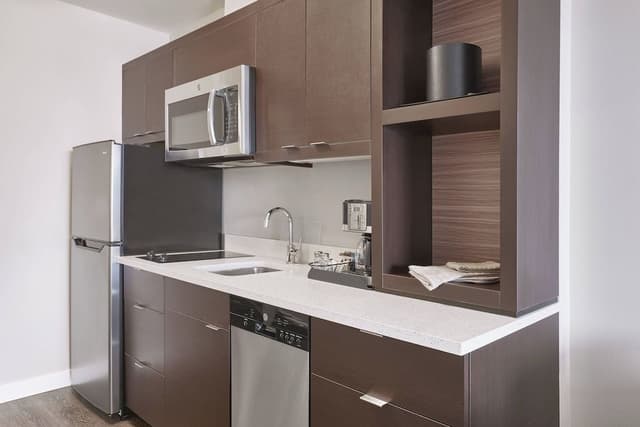 Studio, 2 Queen Beds, City View