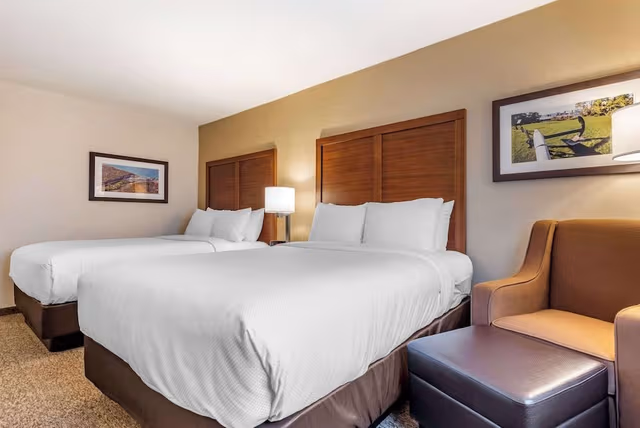 Standard Room, 2 Queen Beds, Non Smoking