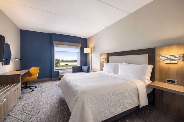Standard Room, 1 King Bed