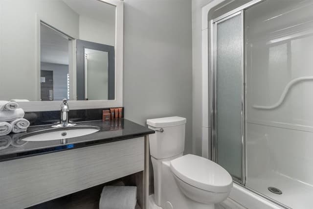 Standard Room, 2 Double Beds, Non Smoking, Refrigerator & Microwave