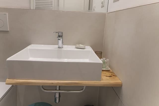 Comfort Double or Twin Room, Ensuite