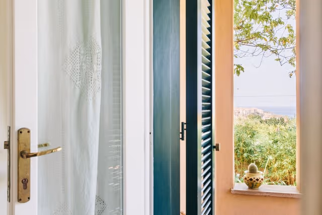 Deluxe Single Room, Patio, Sea View