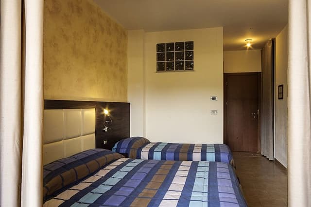 Basic Room, 1 Double or 2 Twin Beds