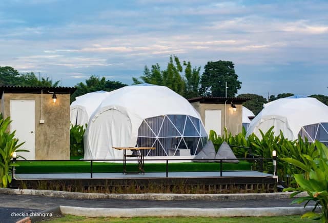 Deluxe Dome