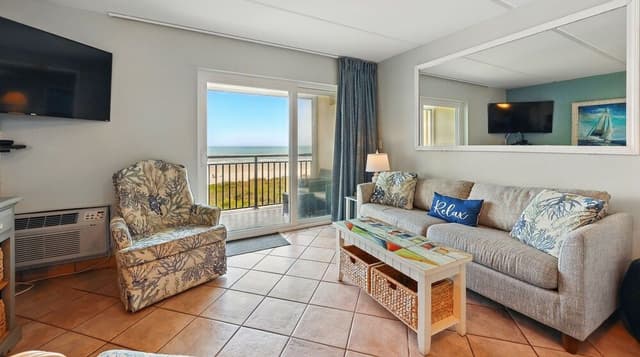 Senior Condo, 1 King Bed with Sofa bed