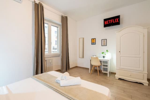 Economy Room