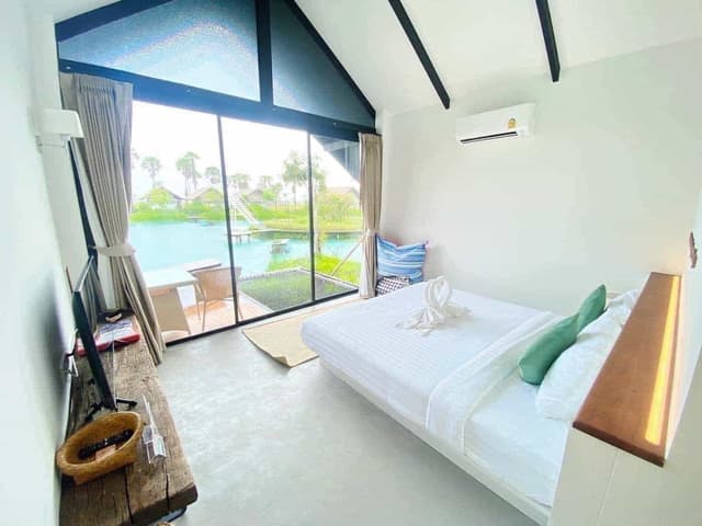 Angel King Size Room