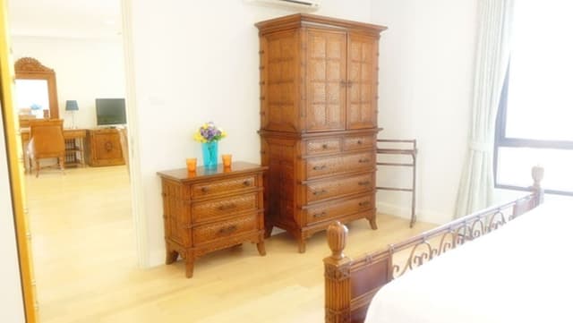 3 Bedrooms with 180 degrees