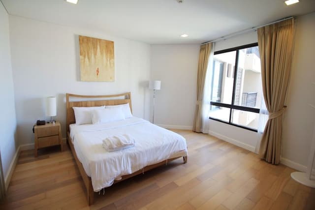 3 Bedrooms with 180 degrees