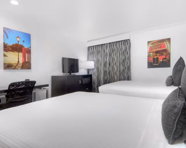 Standard Room, 2 Queen Beds, Non Smoking