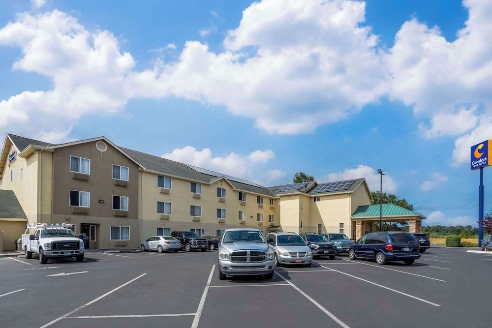 Comfort Inn & Suites Redwood Country4
