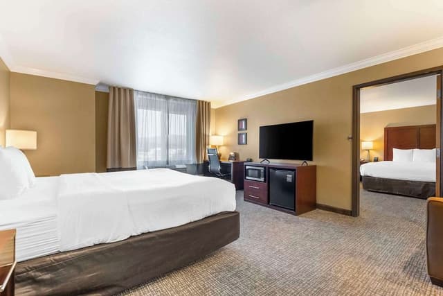 Suite, Multiple Beds, Accessible, Non Smoking