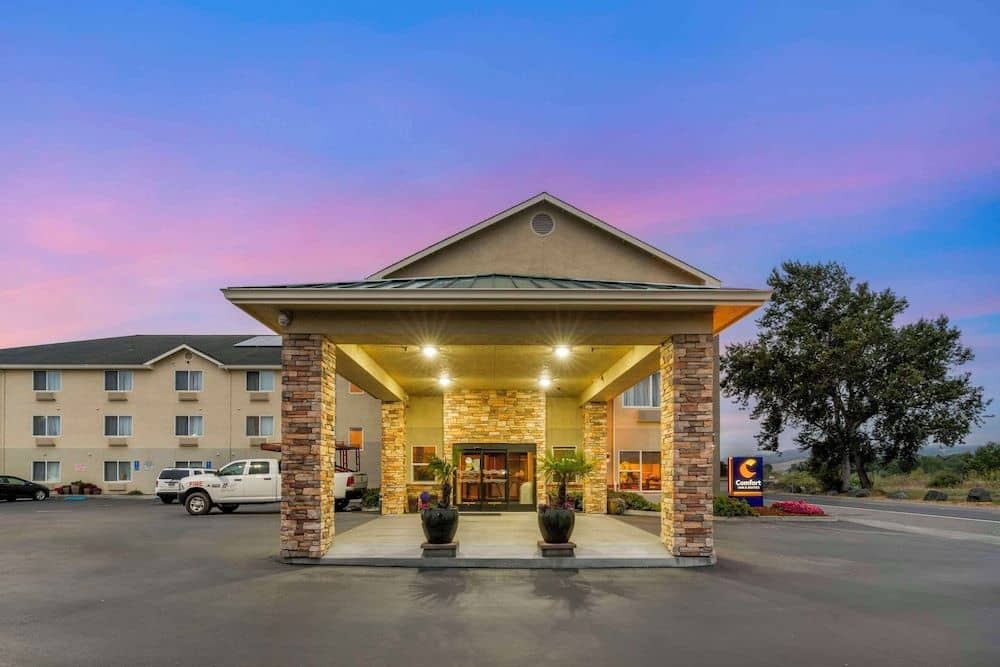 Comfort Inn & Suites Redwood Country Comfort Inn & Suites Redwood Country