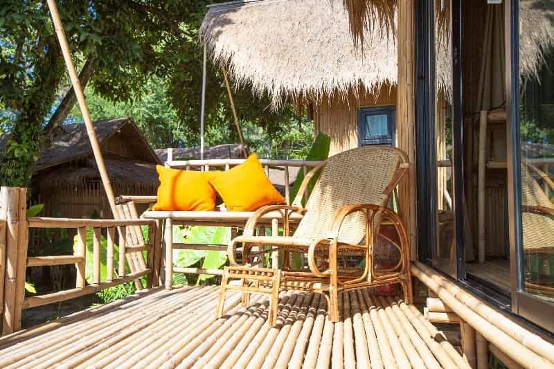 บ้านชมเล บ้านชมเล