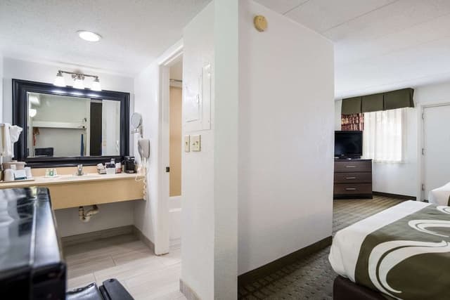 Standard Room, 2 Queen Beds, Non Smoking