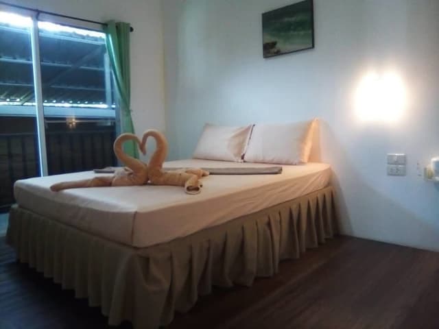 Standard Double Room with Fan, Window, and Shared-bathroom