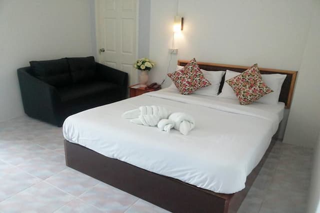 Connecting Room