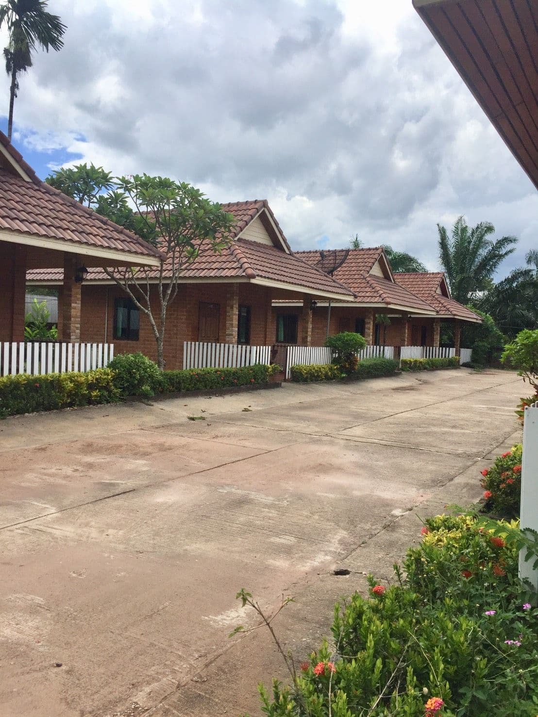 โรงแรมเสาวลักษณ์วิลล่า โรงแรมเสาวลักษณ์วิลล่า