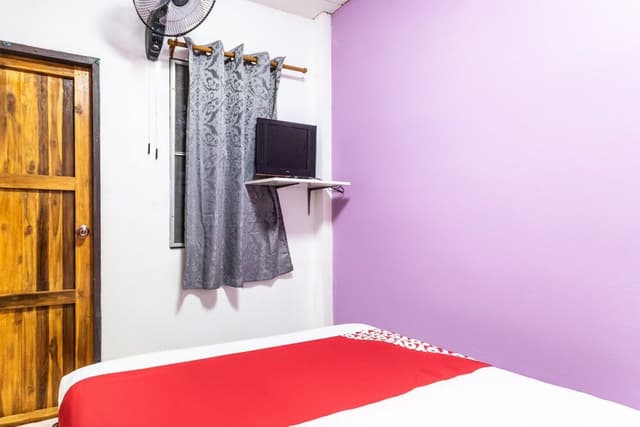 Basic Twin Room