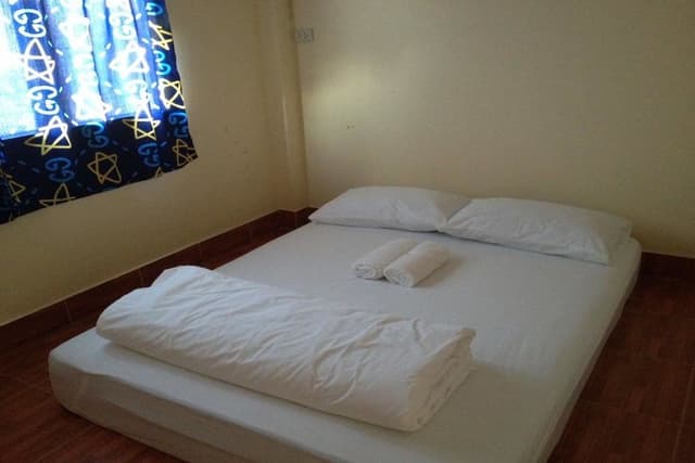 Standard Double Room with Air-con and Shared Bathroom