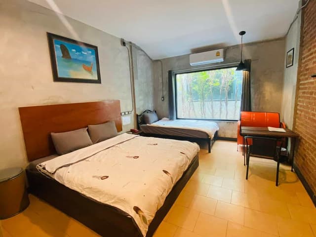 Standard Twin Room