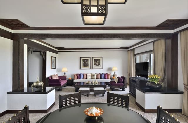 Signature Suite (Tanjore)
