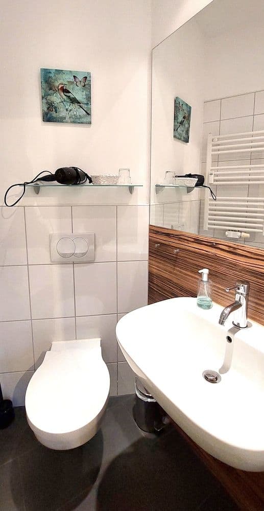 Basic Single Room, Non Smoking