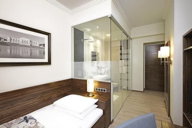 Deluxe Single Room