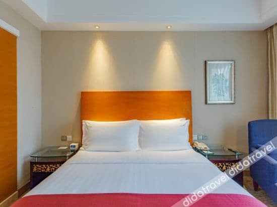 Holiday Inn Deluxe Room