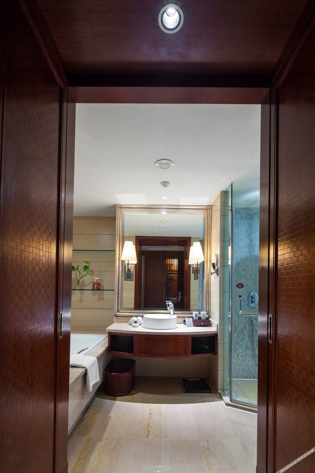 Deluxe King Room With Mountian View