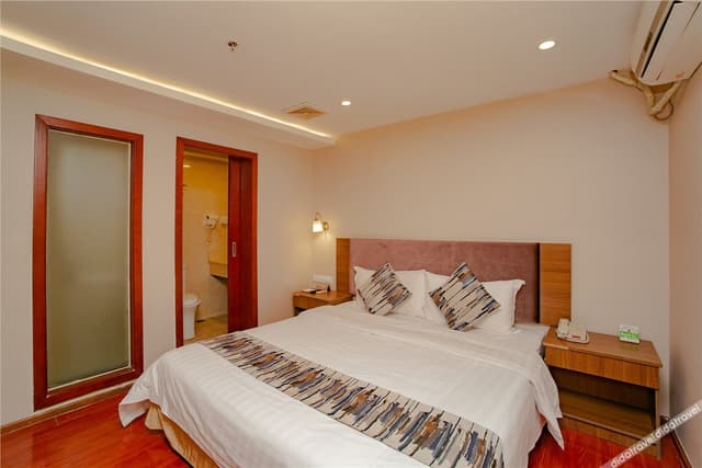 Discount Room (Without window)