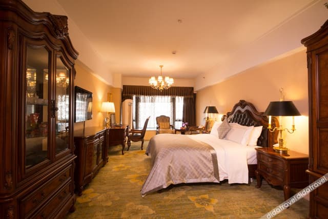 American-style Deluxe Double Room