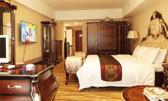 Light Luxury Deluxe Double Bed Room