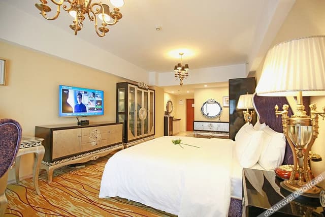 Continental Style Queen Room