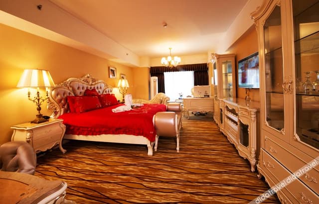 Light Luxury Deluxe Double Bed Room