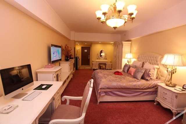Continental Style Queen Room