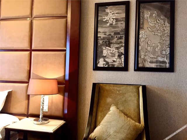 Diamond Suite