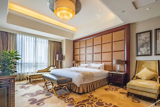 Diamond Suite