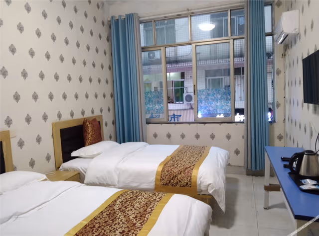 Cozy Room (2 beds)