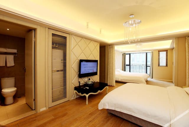 Deluxe Room (2 Beds)