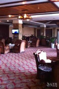 Chengdu Meicheng Hotel (Huayang Haichang Polar Ocean Park) Chengdu Meicheng Hotel (Huayang Haichang Polar Ocean Park)
