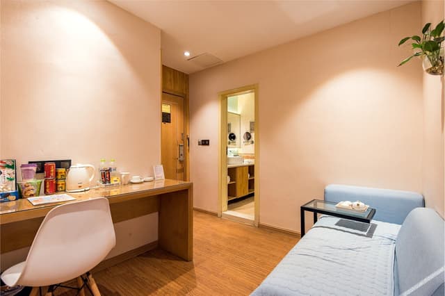 Selected Queen Room