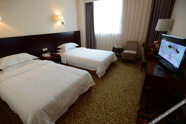 Business Standard Room